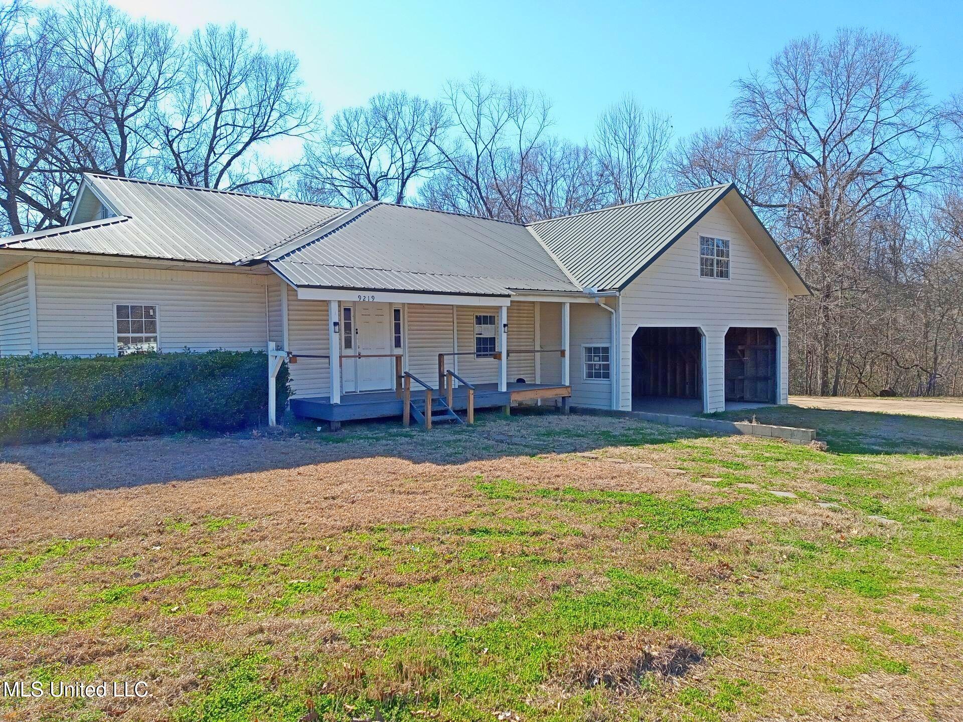9219 Anding Oil City Road Property Photo 1