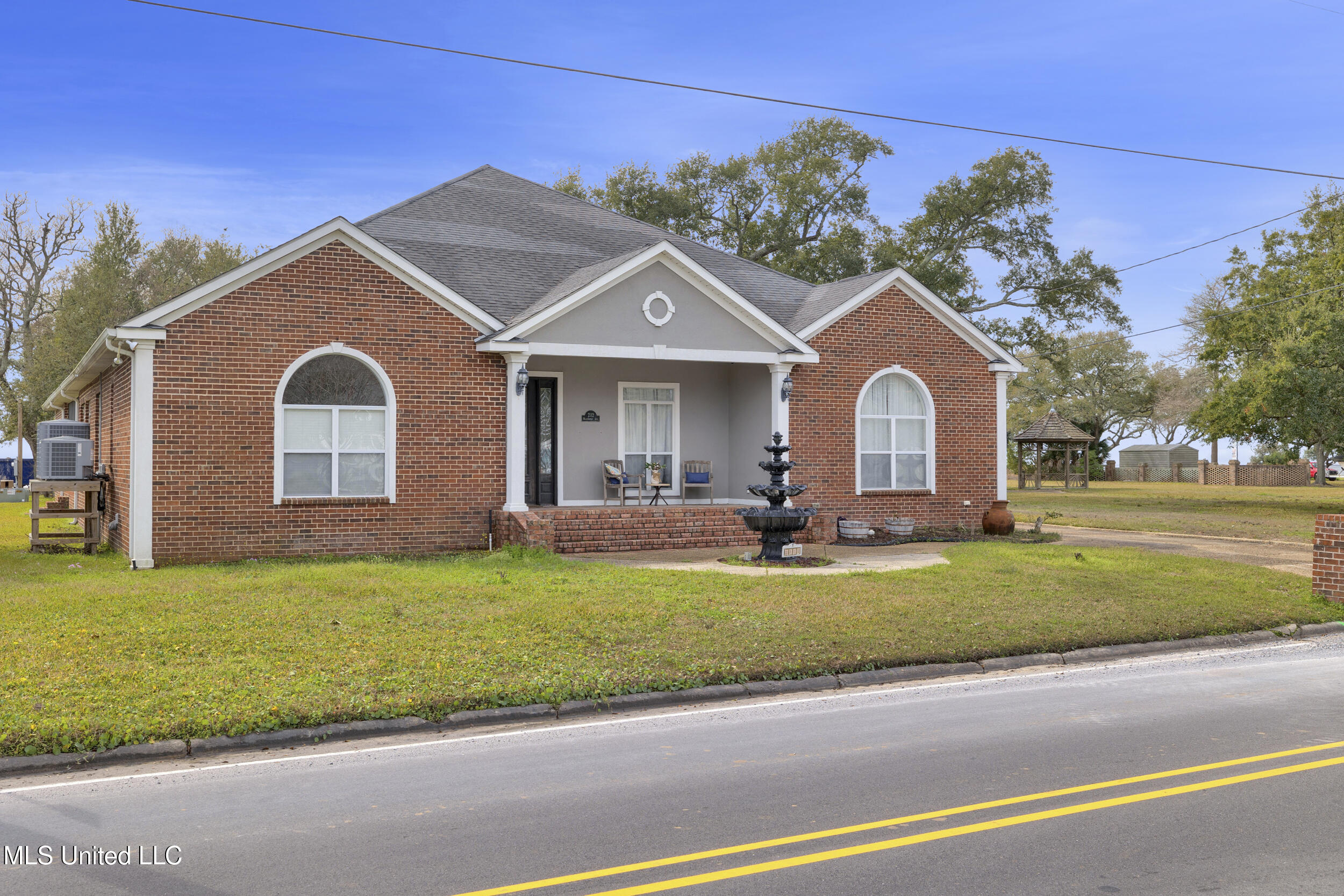 2112 Washington Avenue Property Photo