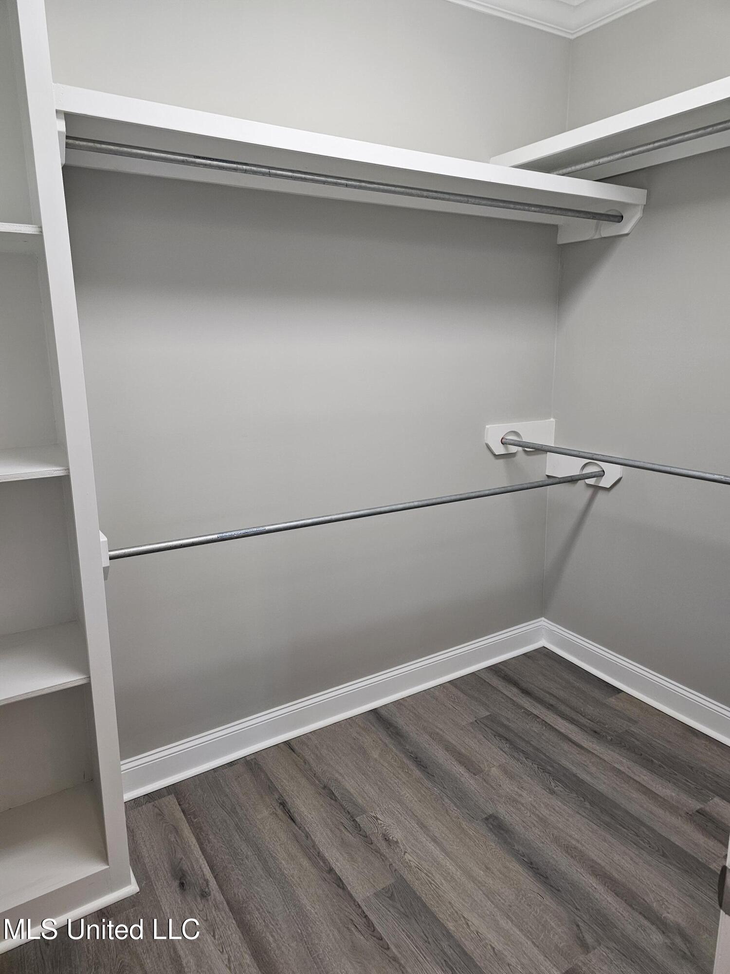 203 Winding Hills Drive Property Photo 15