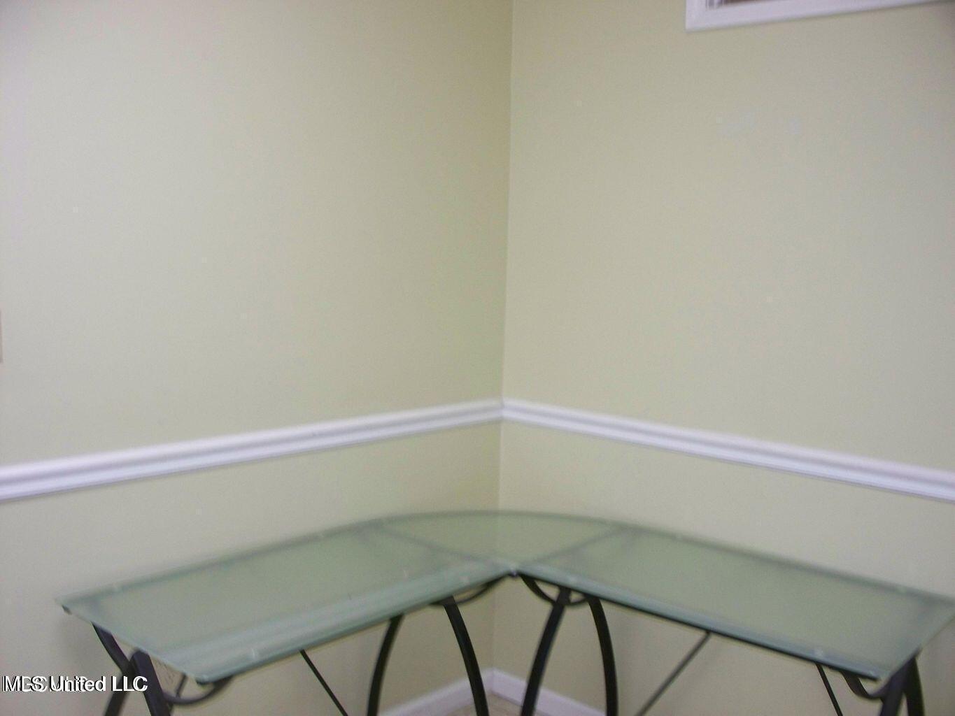 963 Division Street Property Photo 15