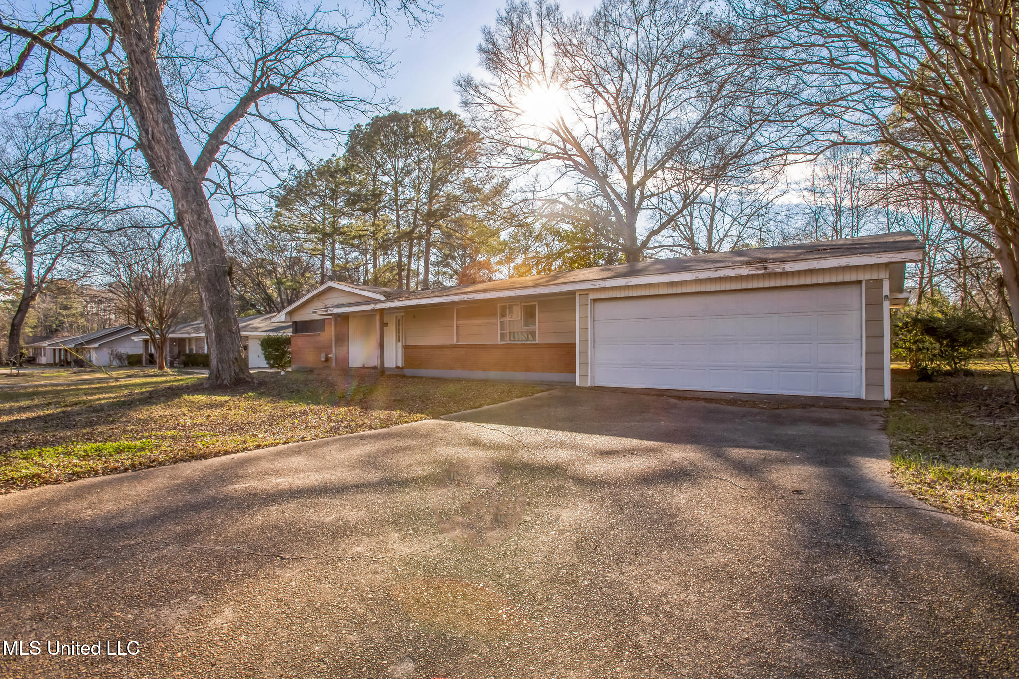 4539 Ridgewood Road Property Photo 2