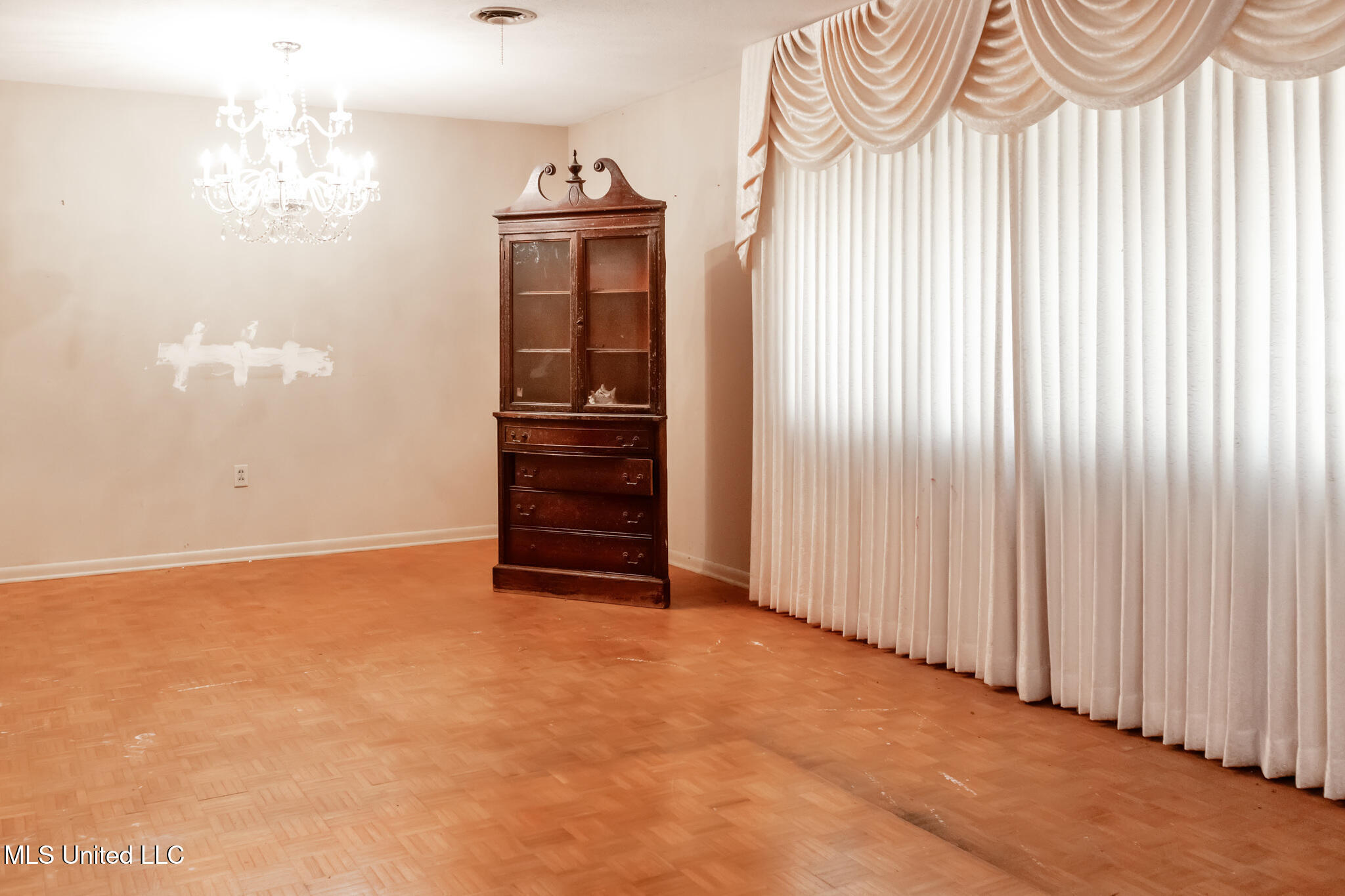 4539 Ridgewood Road Property Photo 9