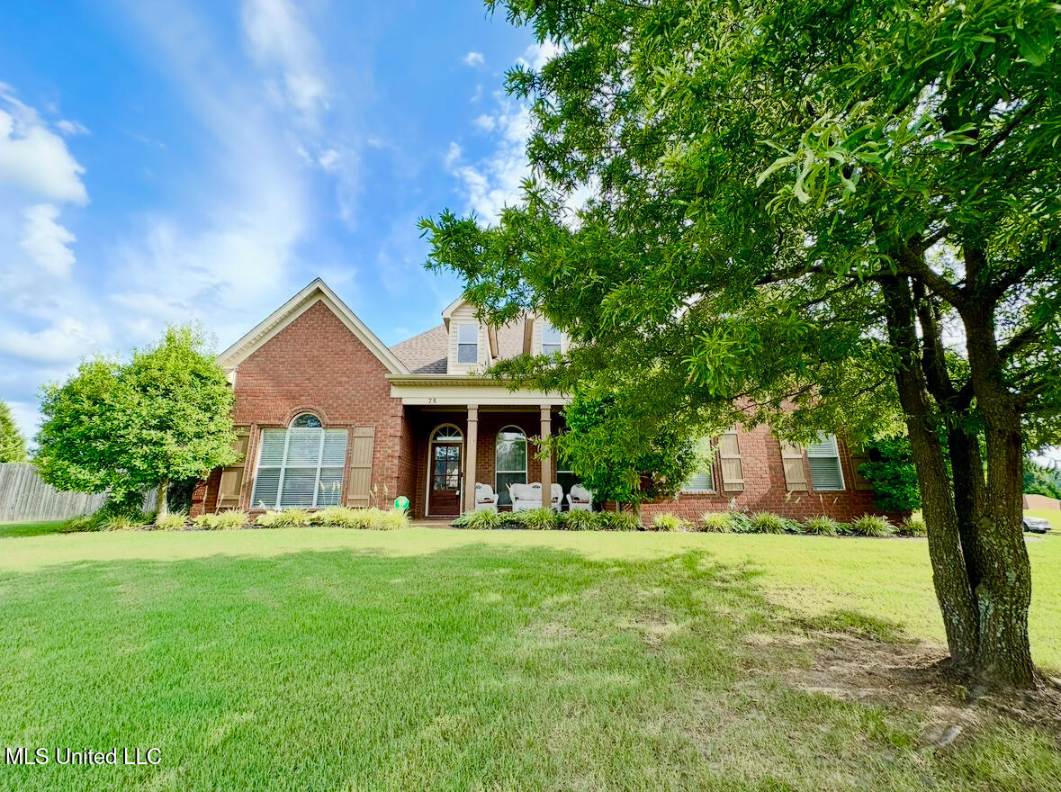 75 Cobblestone Lane N Property Photo 1