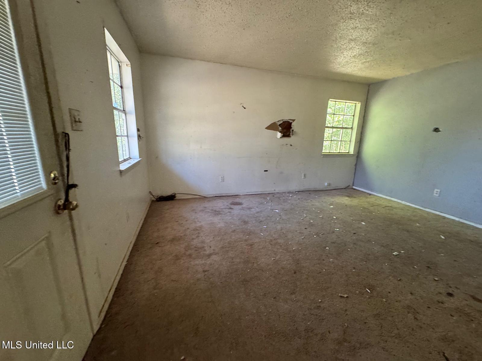 908 Wabash Avenue Property Photo 4