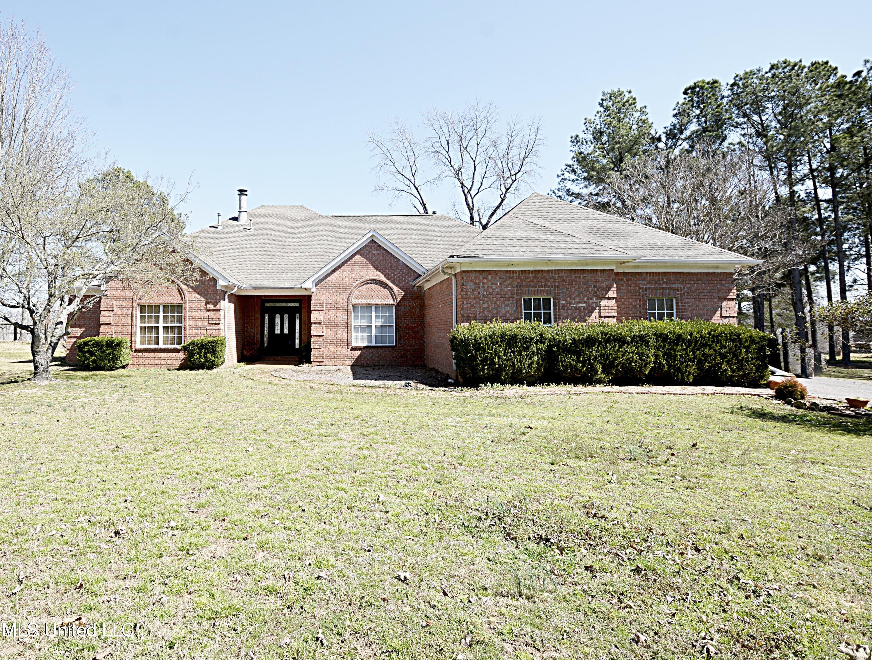 650 Fairway Drive Property Photo 1