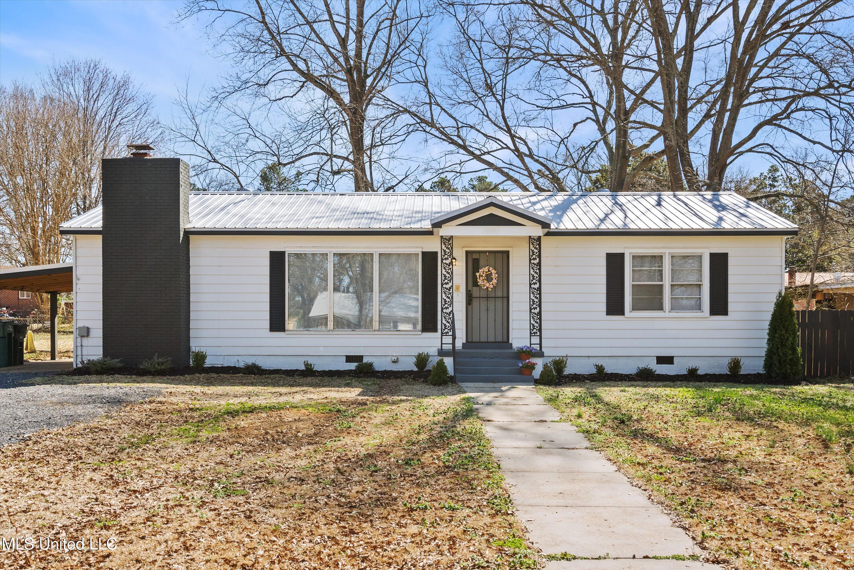 206 Norwood Street Property Photo 1