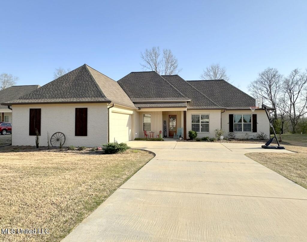 Clinton Park Elm Real Estate Listings Main Image