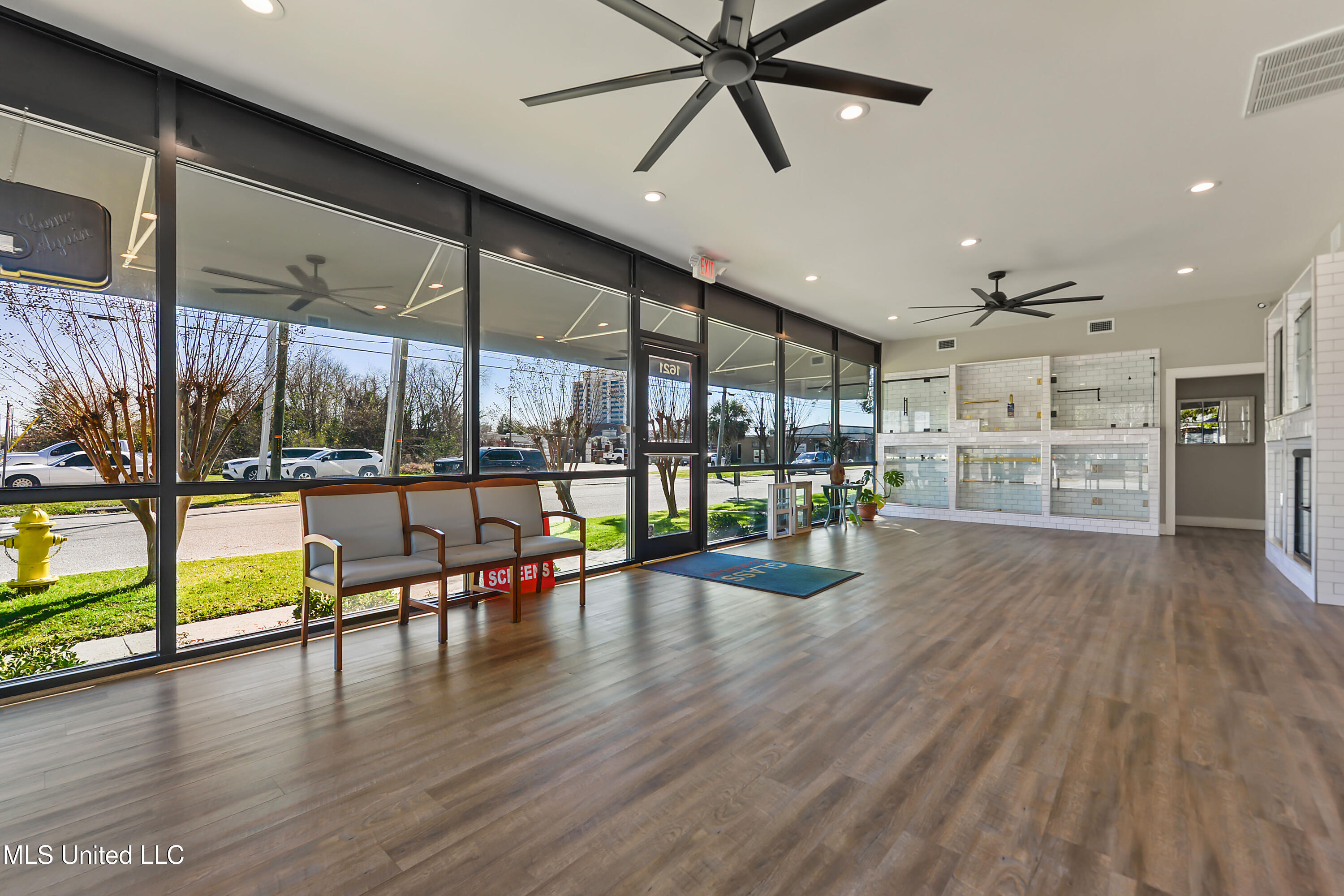 1621 29th Avenue Property Photo 4