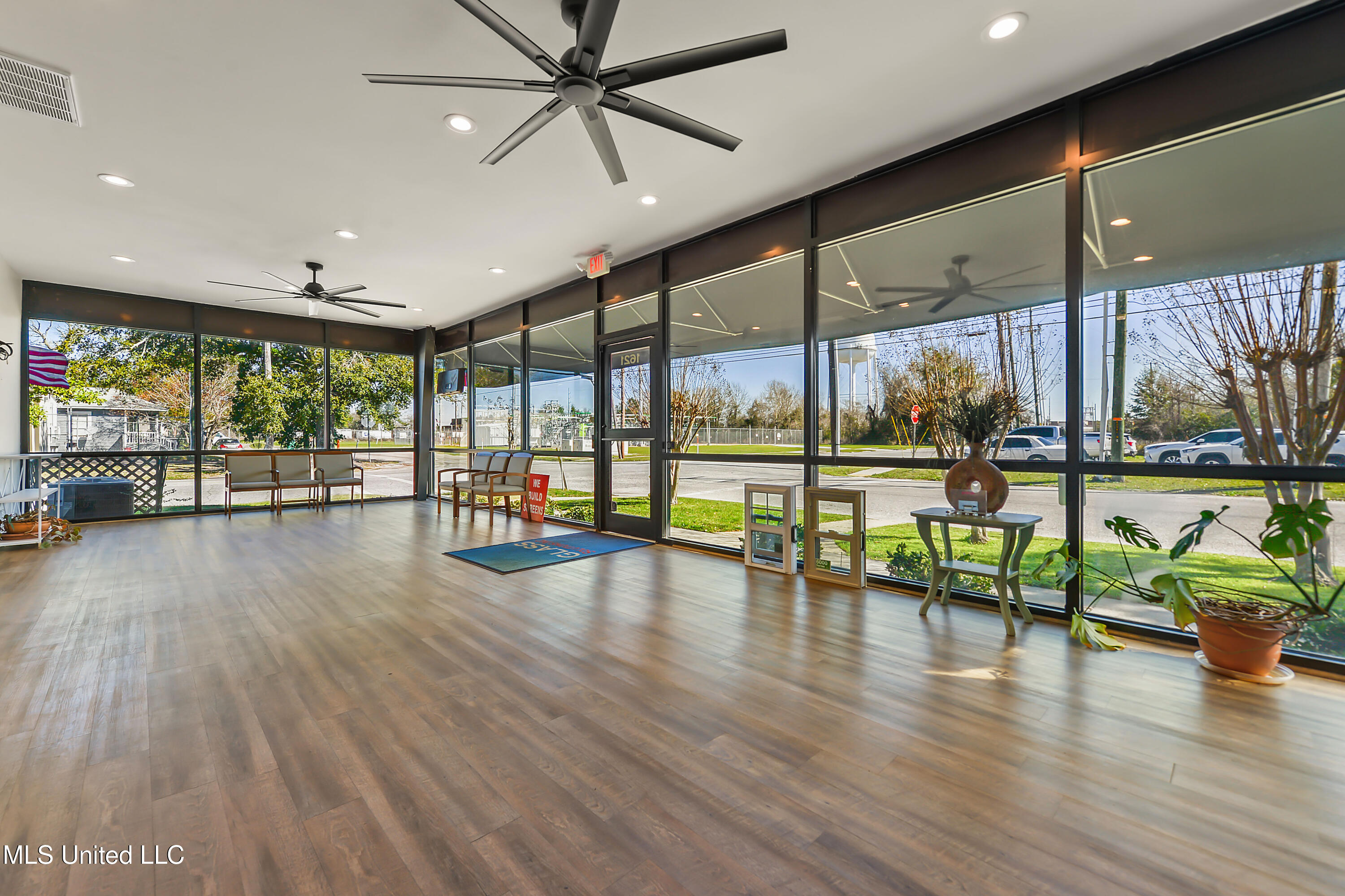 1621 29th Avenue Property Photo 6