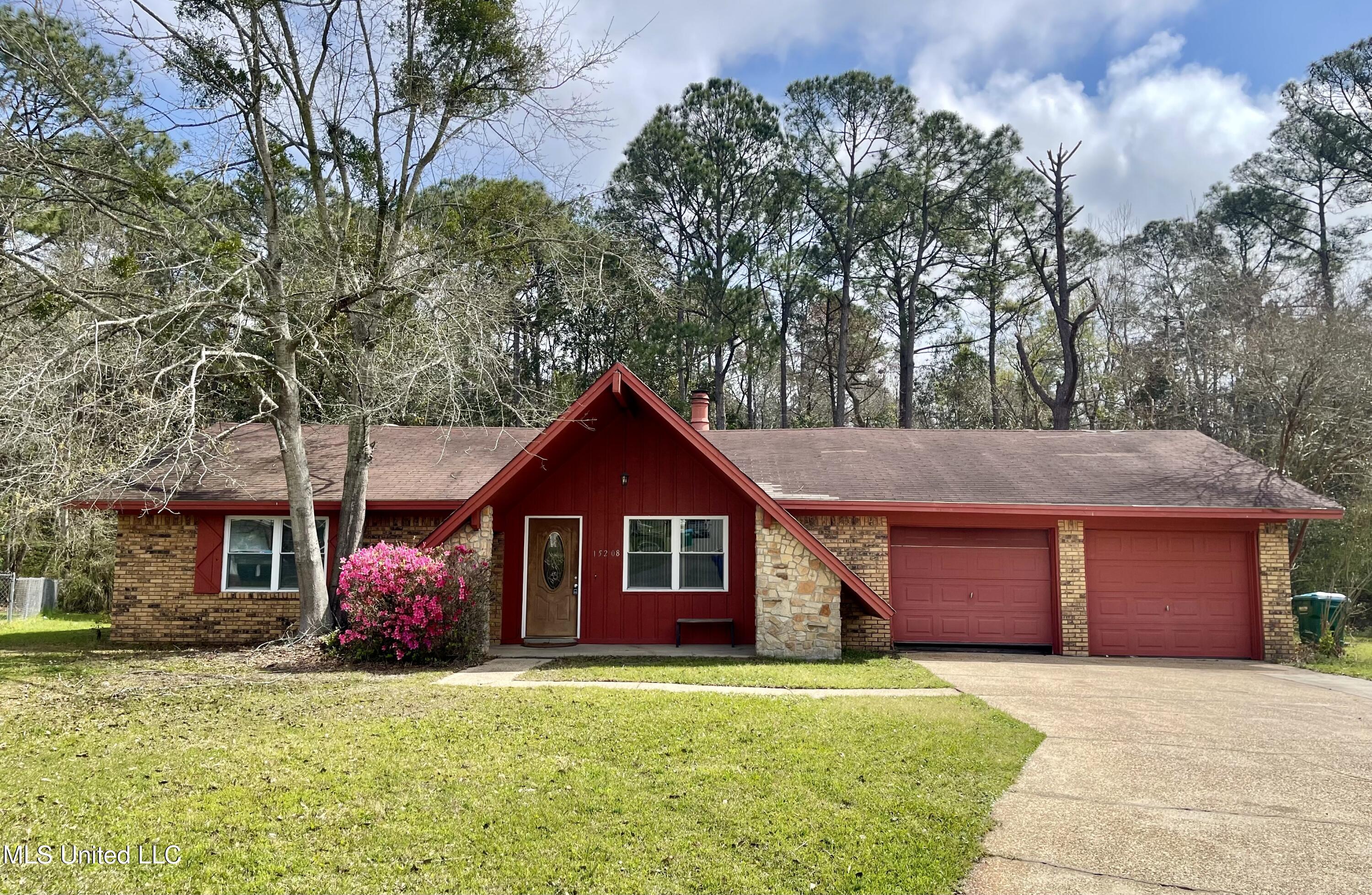 15208 Cindy Cove Property Photo 1