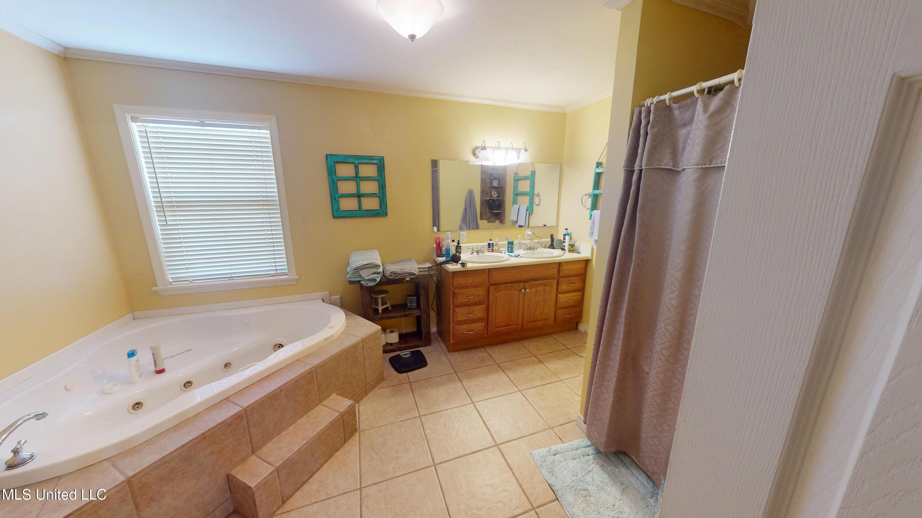 212 St Horace Street Property Photo 7