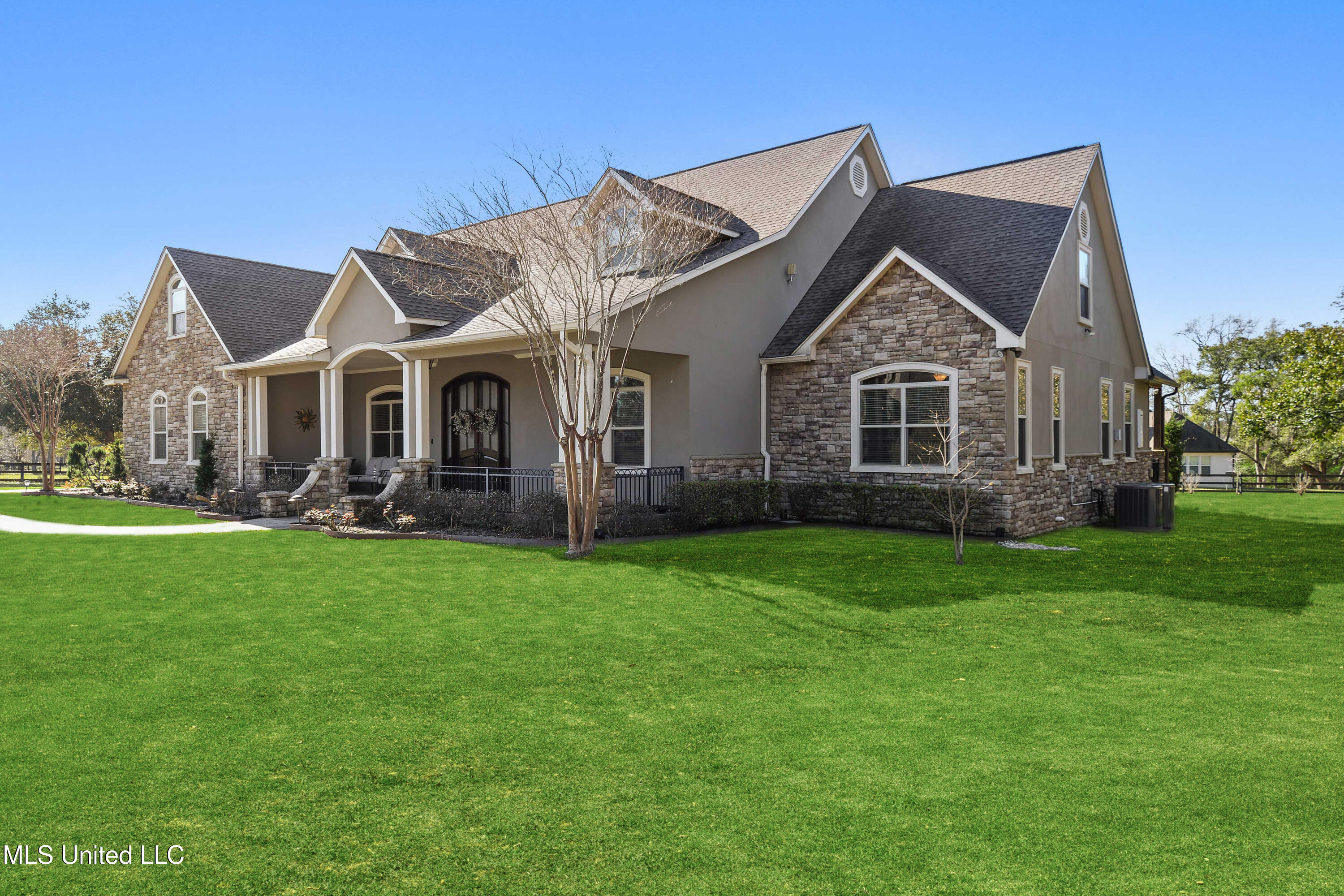 23239 Stablewood Circle Property Photo 1