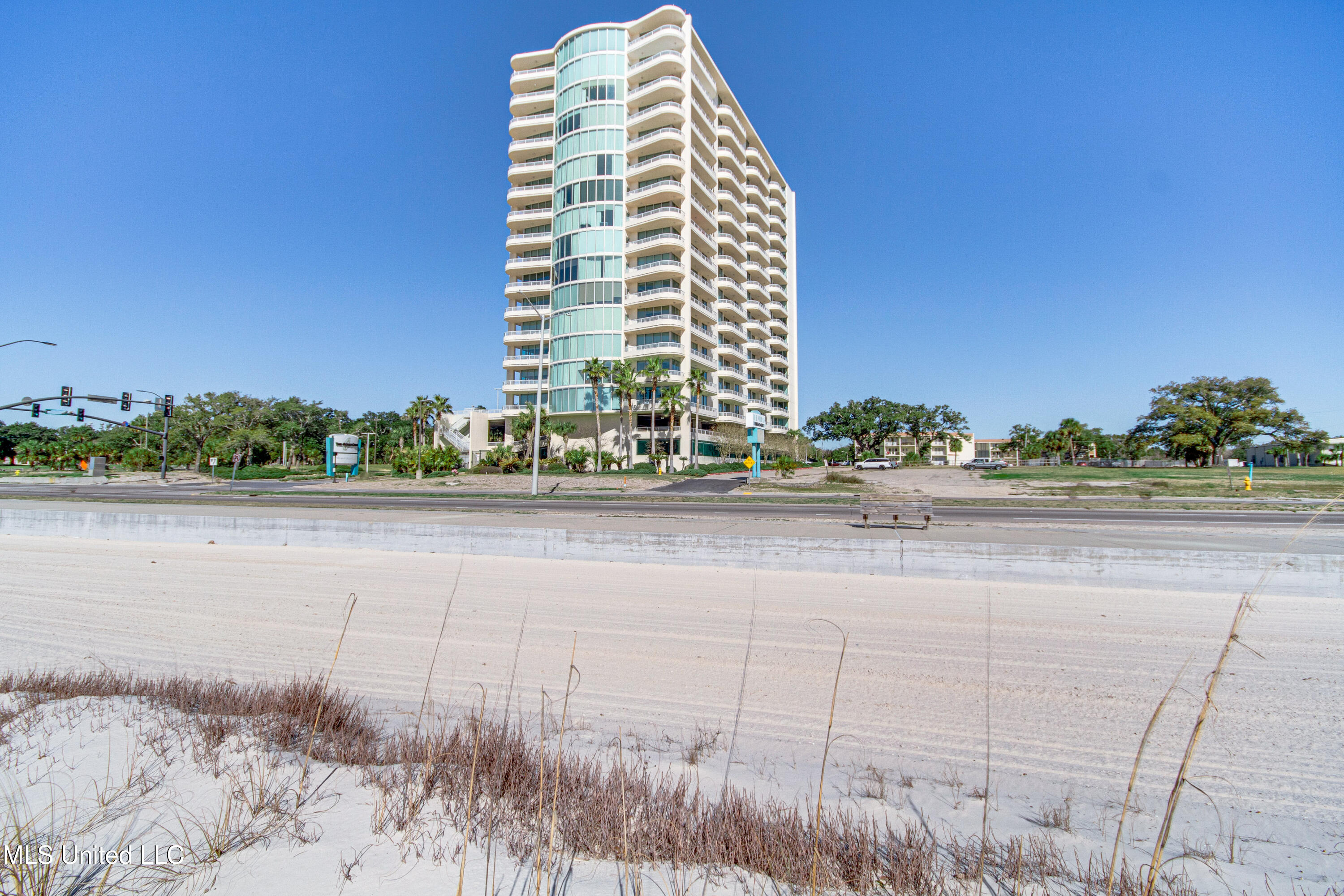 2060 Beach Boulevard Property Photo 1
