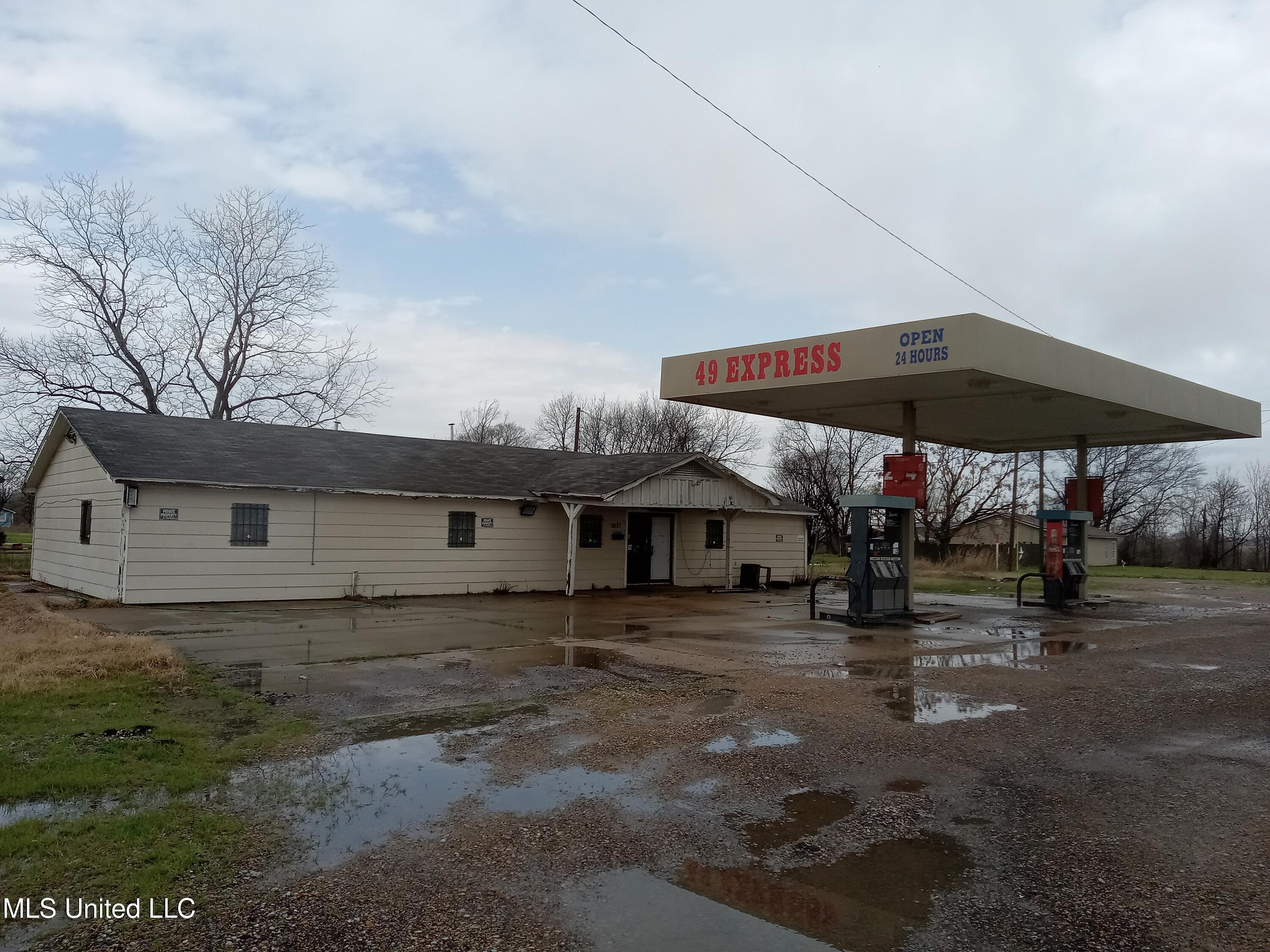 2421 Highway 49