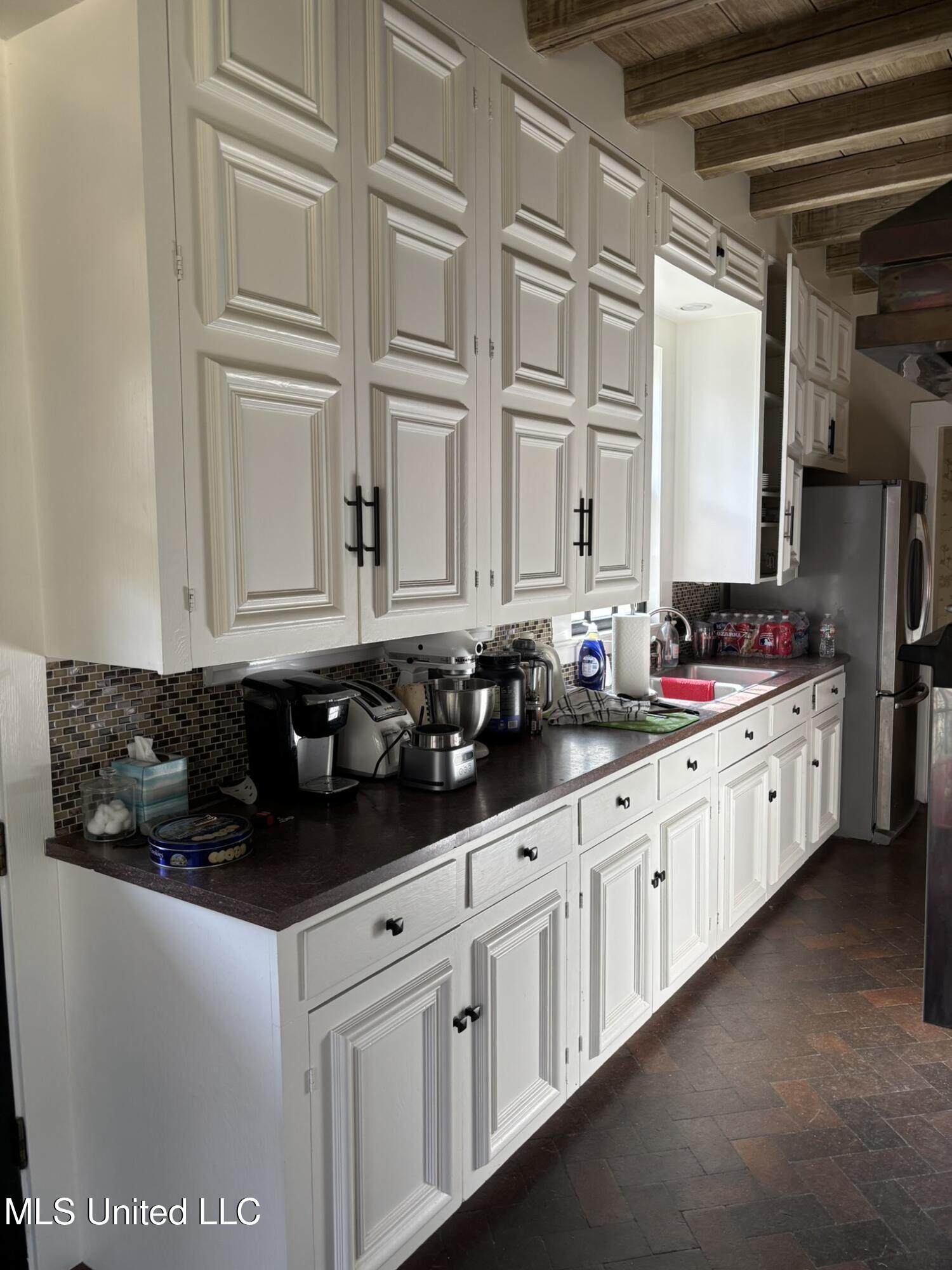 705 Washington Street Property Photo 15