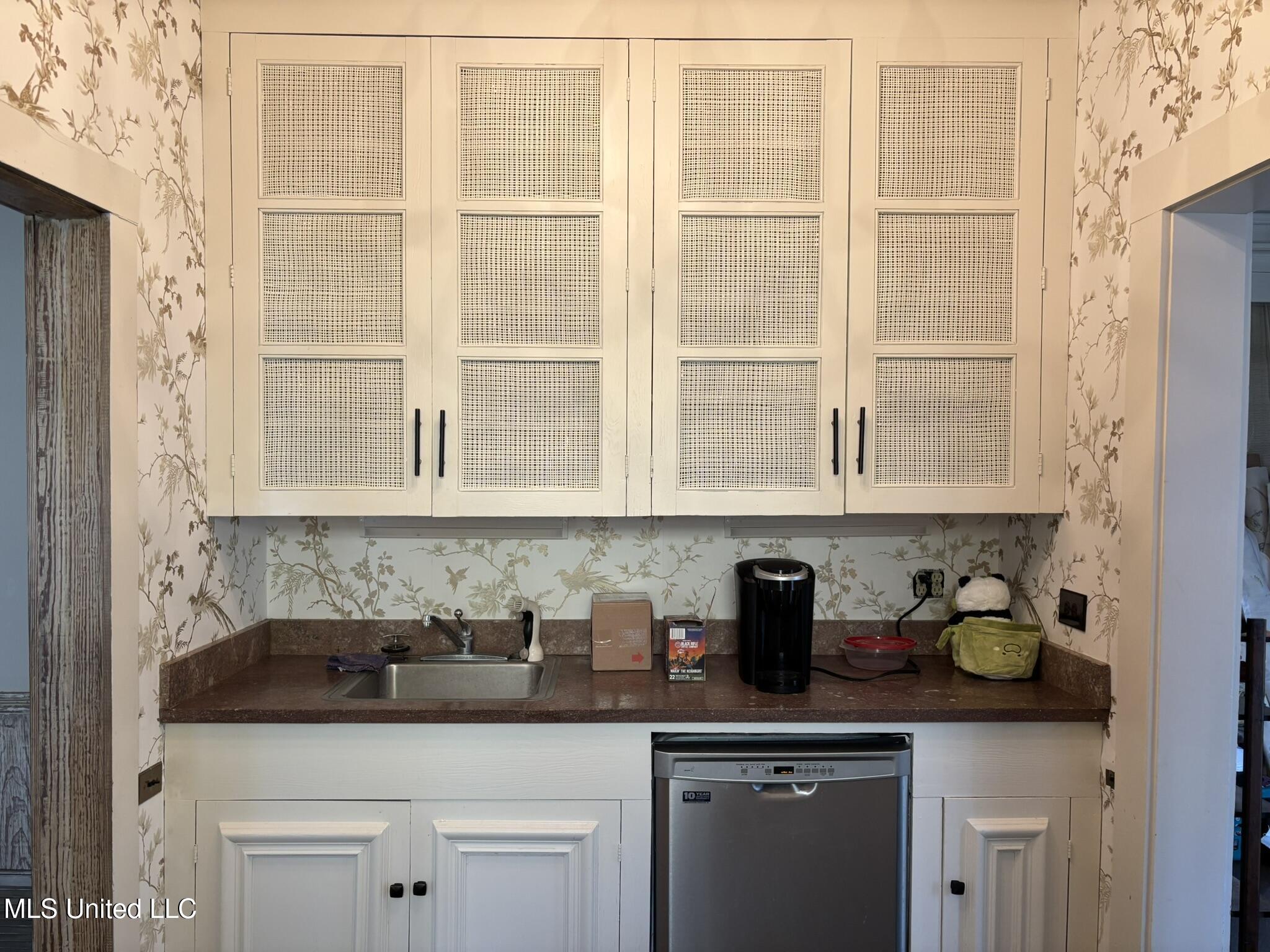 705 Washington Street Property Photo 22