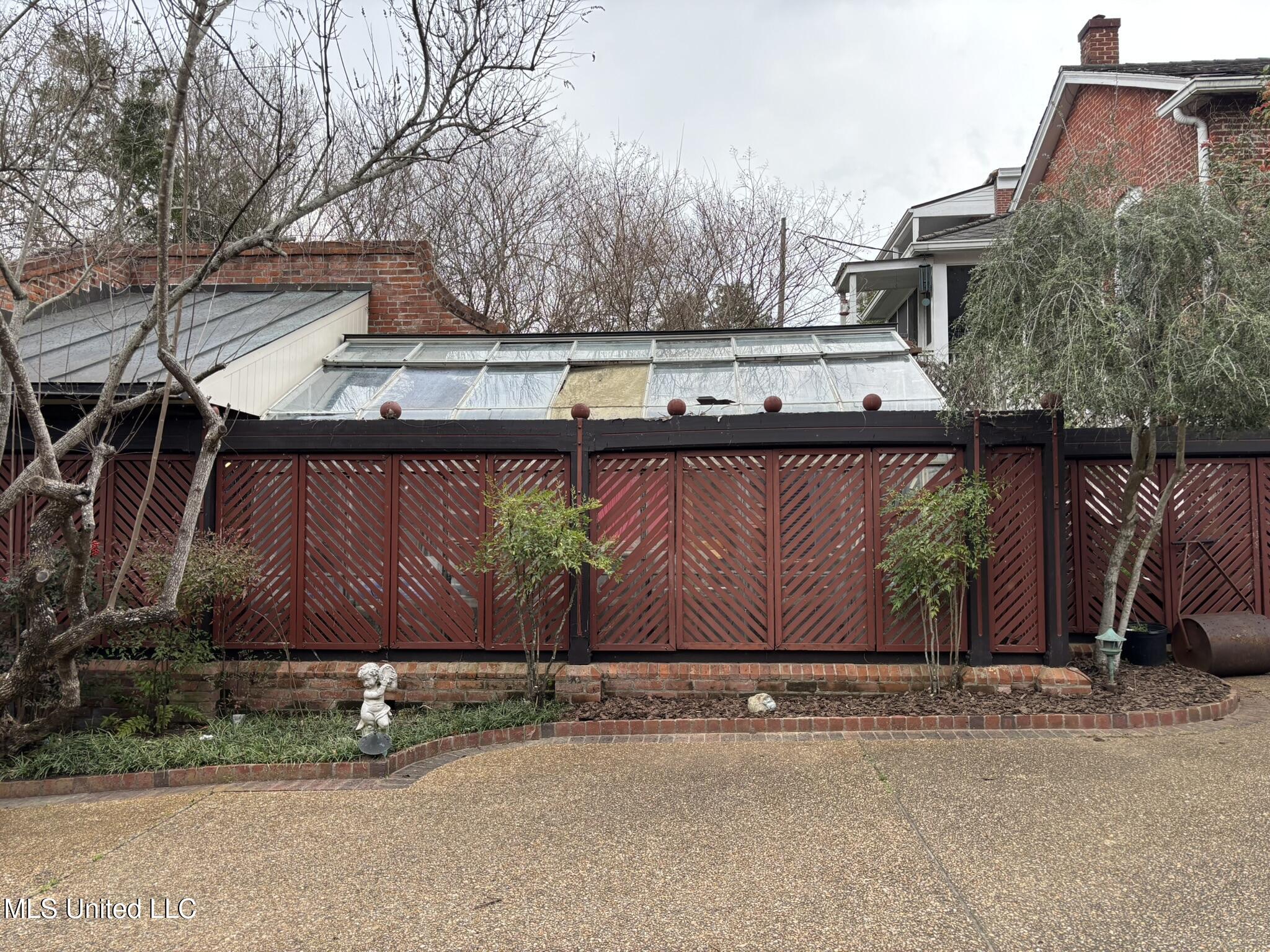 705 Washington Street Property Photo 52