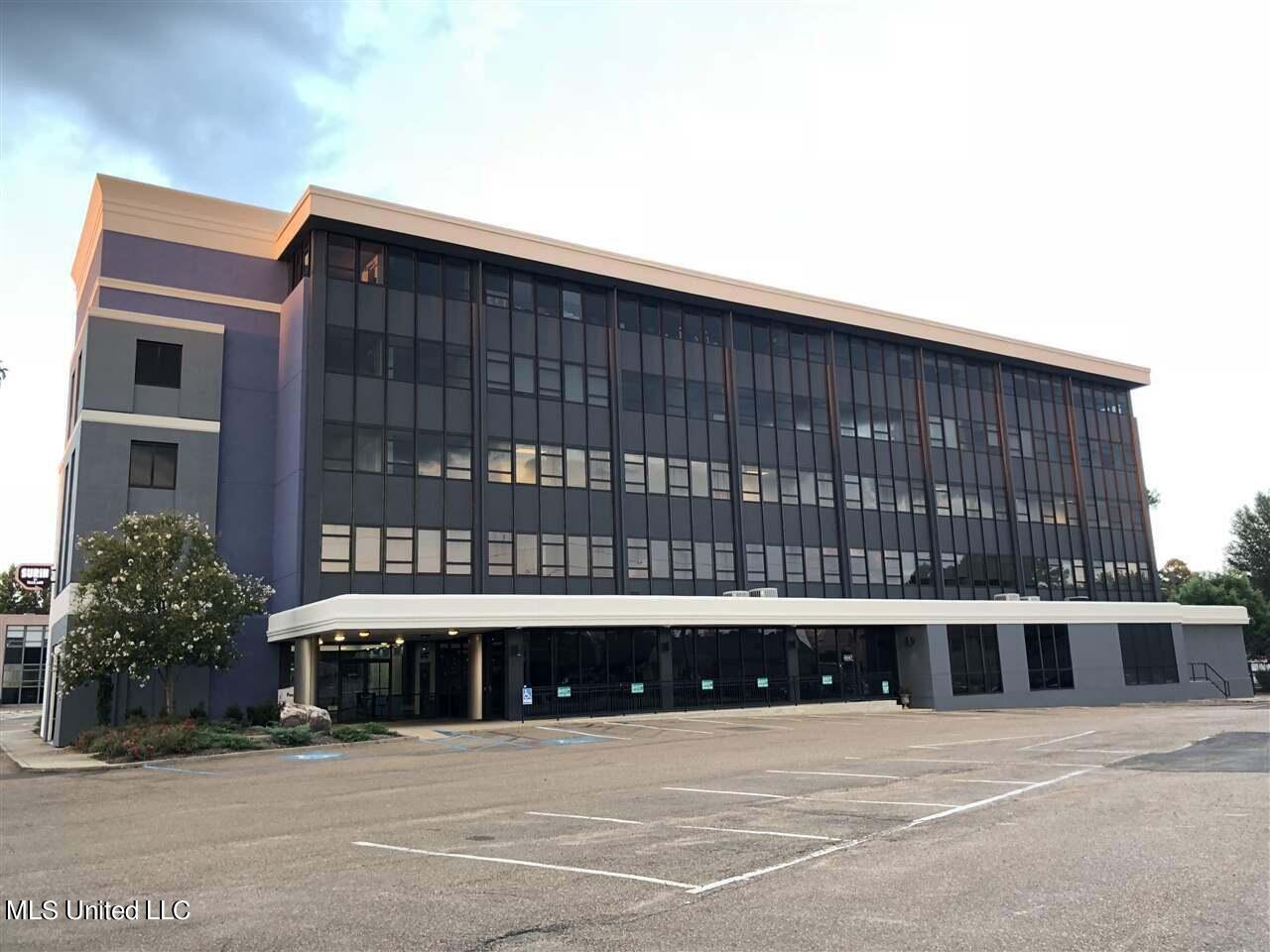 3000 Old Canton Road Property Photo 1