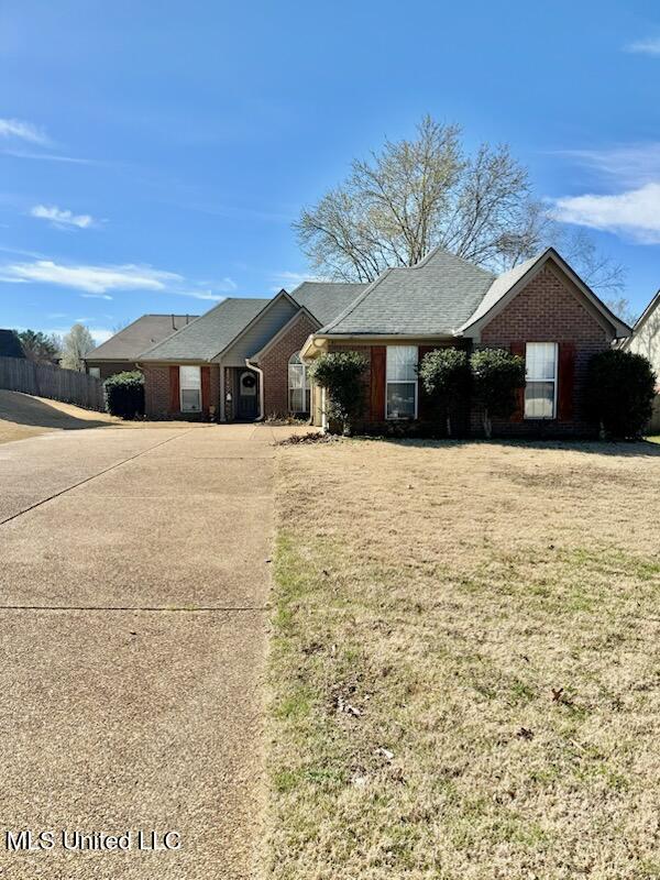 41 Cross Creek Drive Property Photo 1