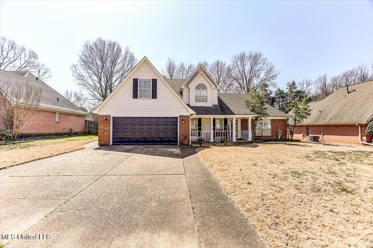 8823 Bell Forrest Drive Property Photo 1