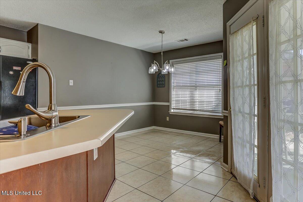8823 Bell Forrest Drive Property Photo 17
