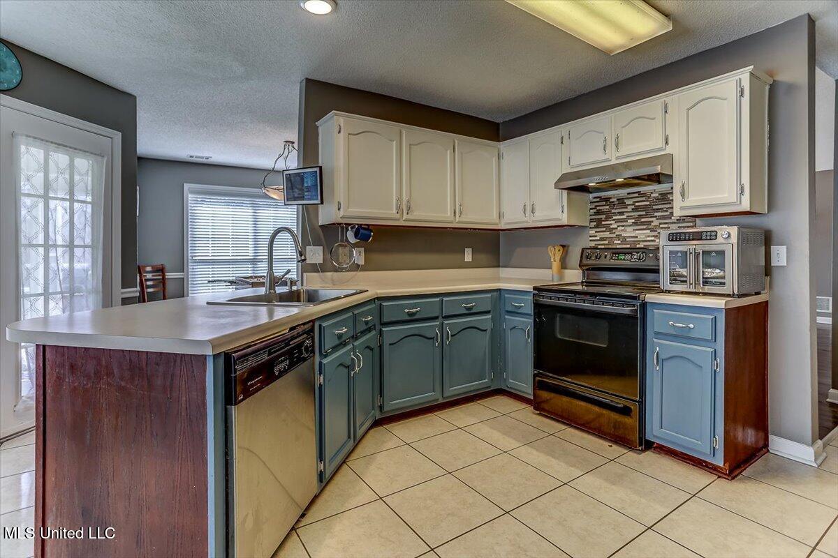 8823 Bell Forrest Drive Property Photo 20