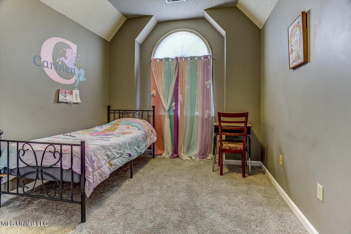 8823 Bell Forrest Drive Property Photo 33