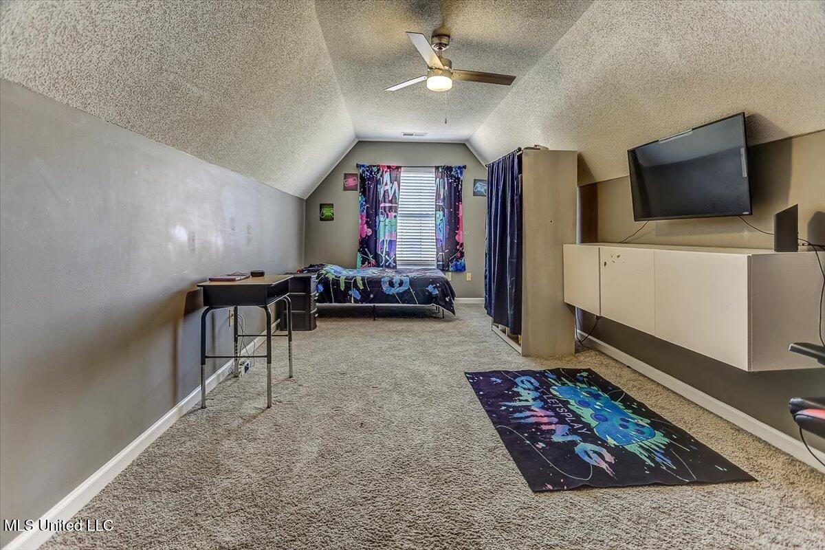 8823 Bell Forrest Drive Property Photo 35