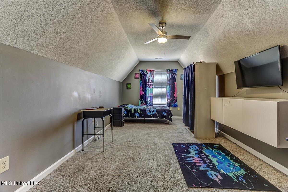 8823 Bell Forrest Drive Property Photo 36