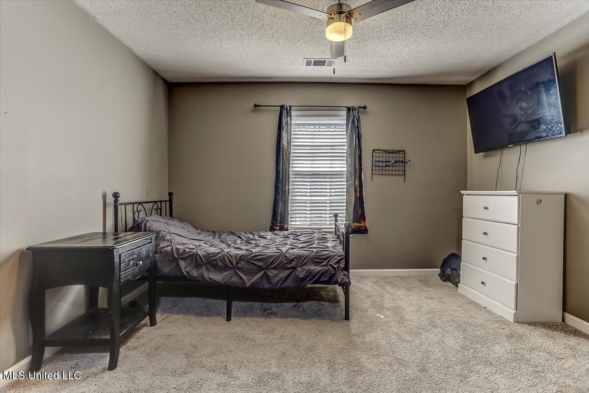 8823 Bell Forrest Drive Property Photo 37