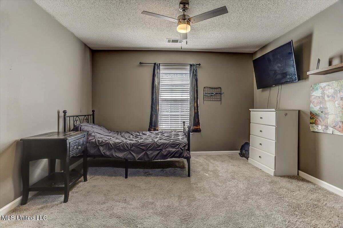 8823 Bell Forrest Drive Property Photo 38