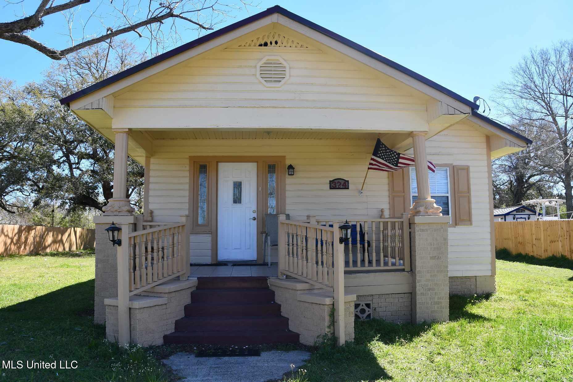 324 Crawford Street Property Photo