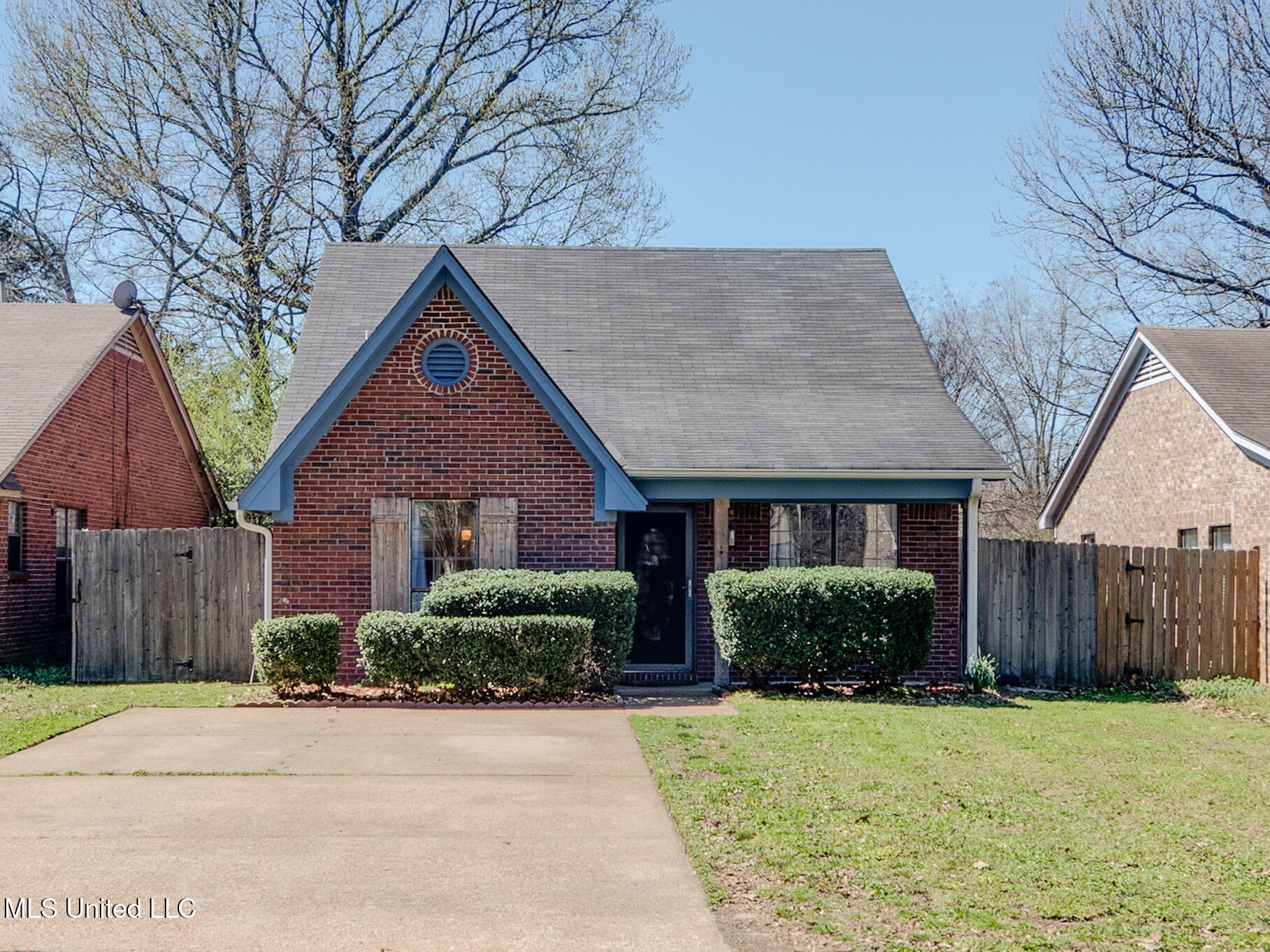 6843 Maury Drive Property Photo 1
