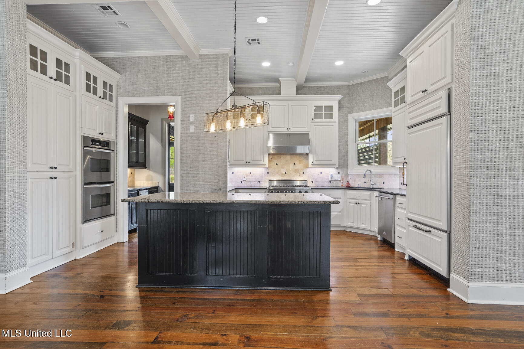 128 Summer Lake Drive Property Photo 13