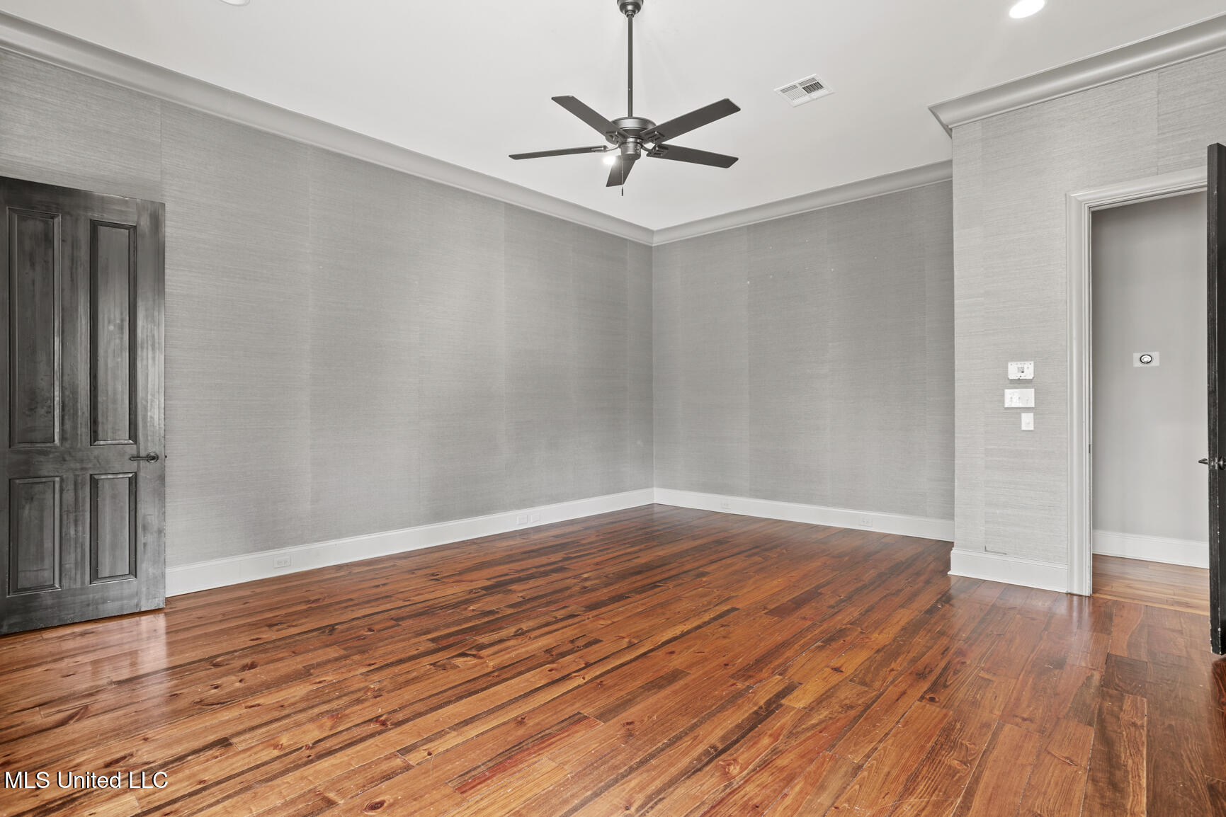 128 Summer Lake Drive Property Photo 19