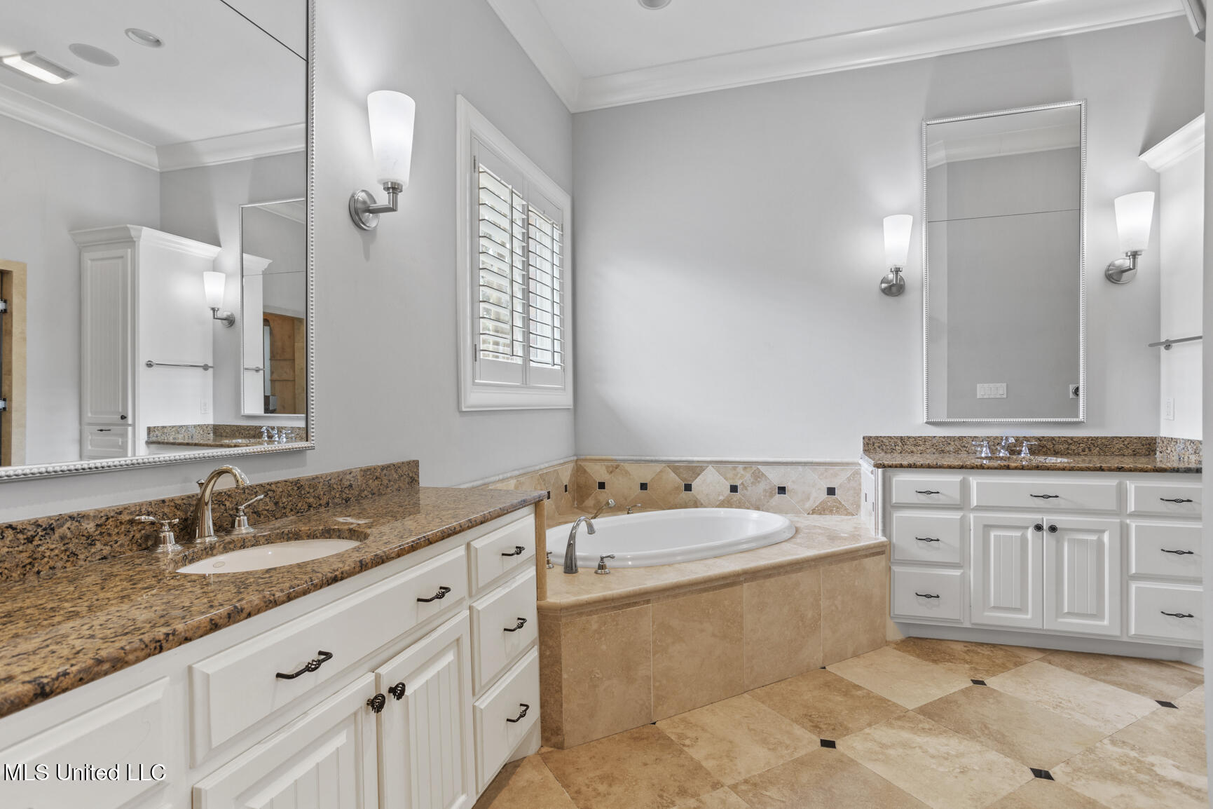 128 Summer Lake Drive Property Photo 20