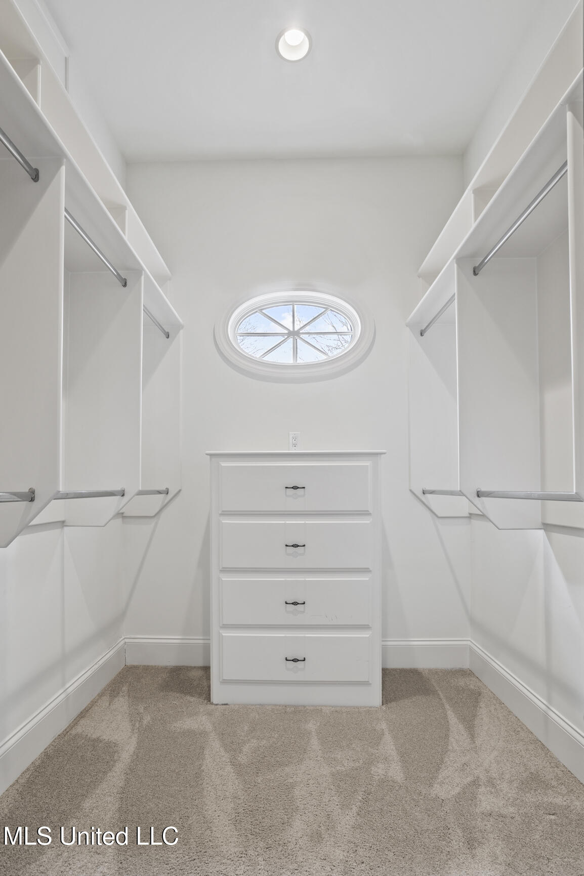 128 Summer Lake Drive Property Photo 23