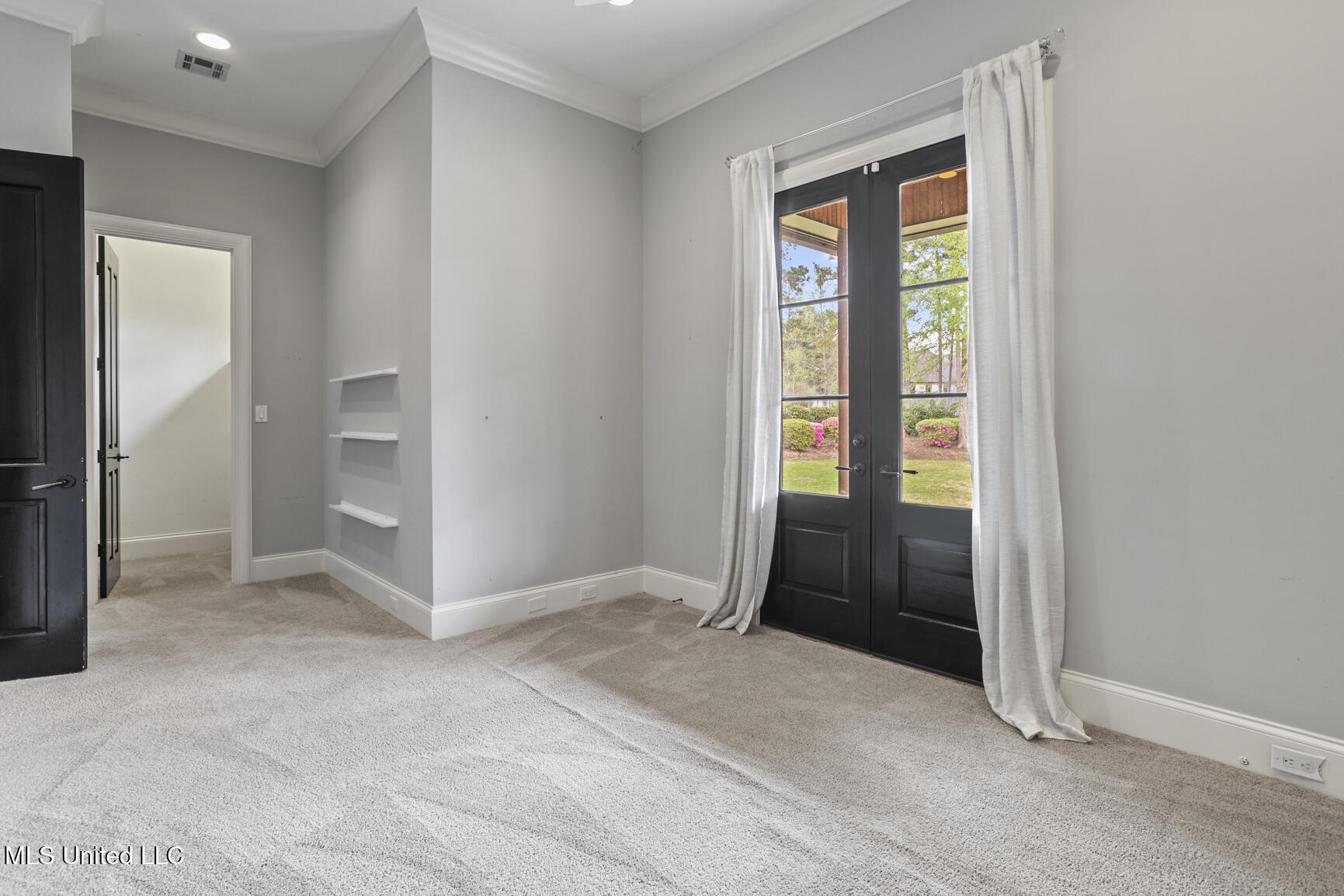 128 Summer Lake Drive Property Photo 26