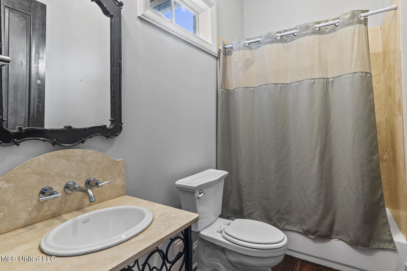 128 Summer Lake Drive Property Photo 33