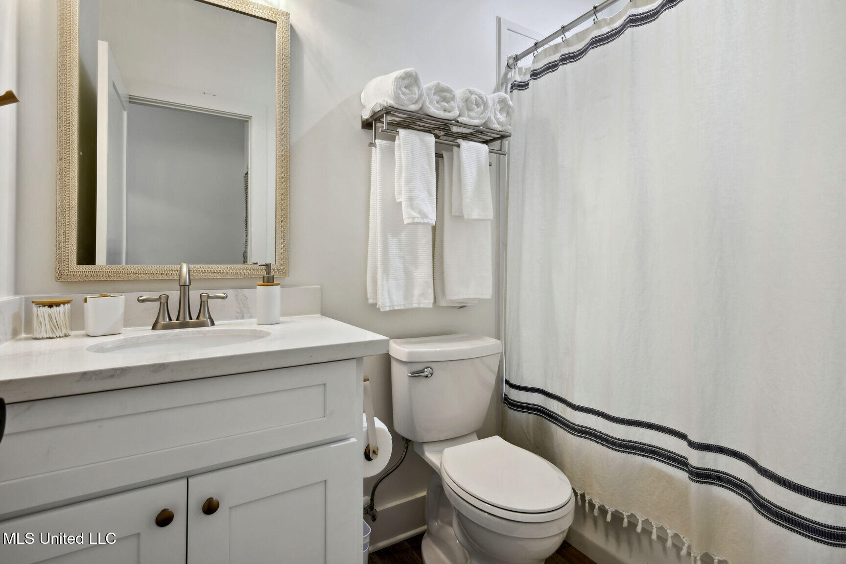 437 Webster Street Property Photo 13