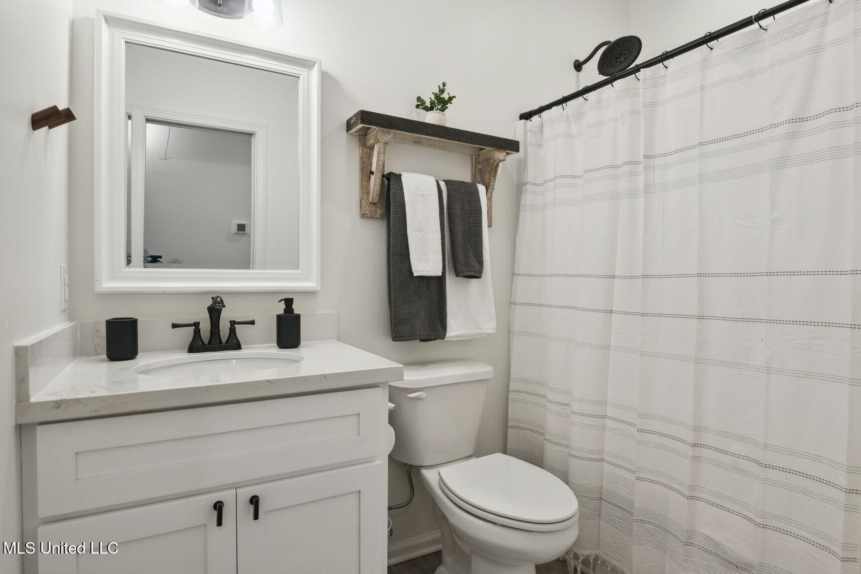 437 Webster Street Property Photo 42