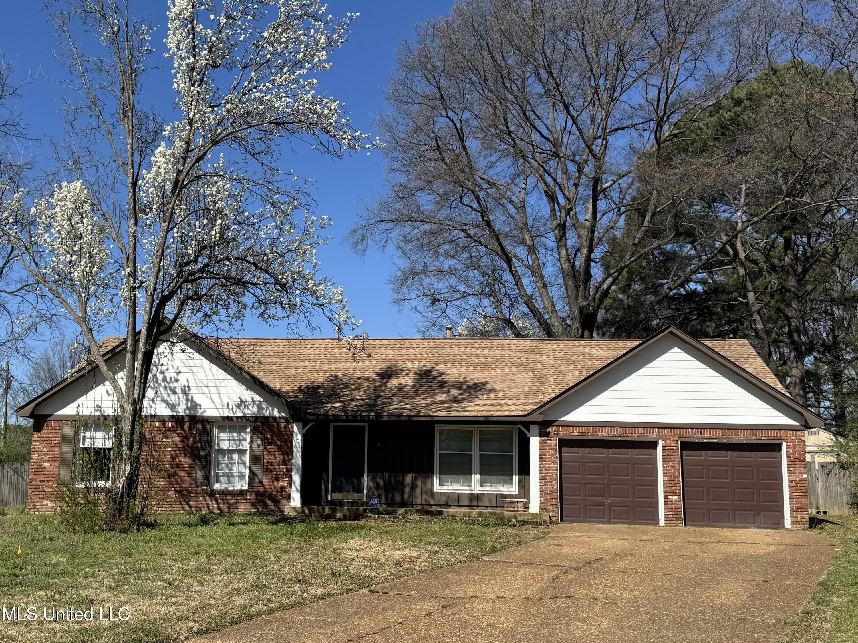1748 George Place Property Photo 1