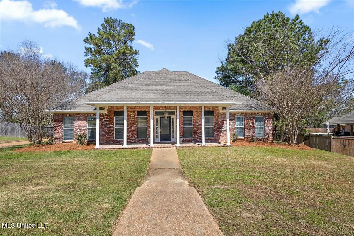 307 Meadowview Lane Property Photo 1