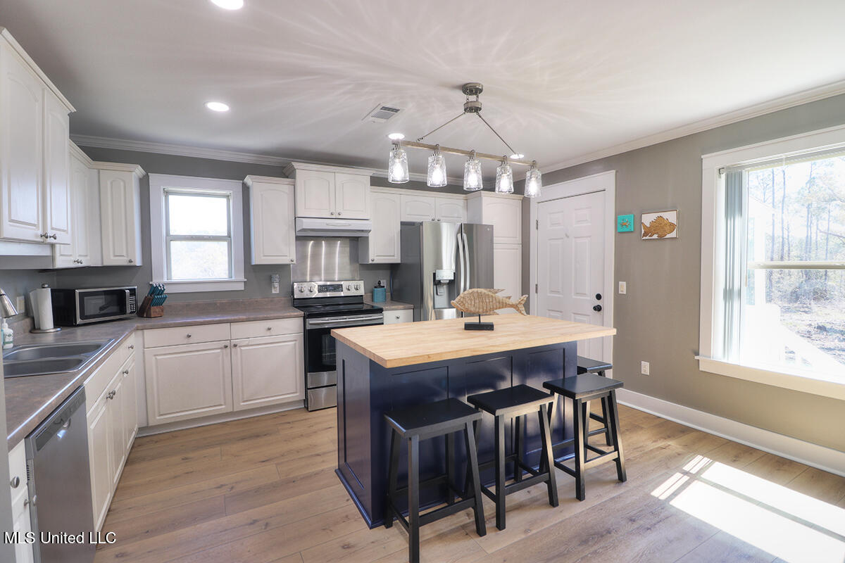 228 North Street Property Photo 4