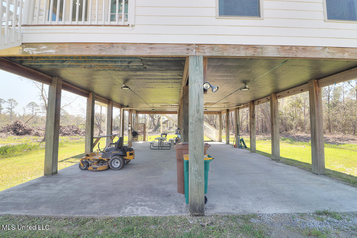 228 North Street Property Photo 10