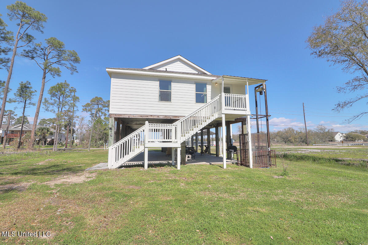 228 North Street Property Photo 11