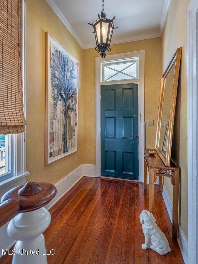 706 State Street Property Photo 24