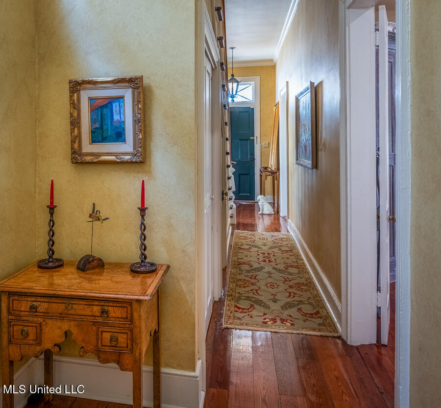706 State Street Property Photo 29