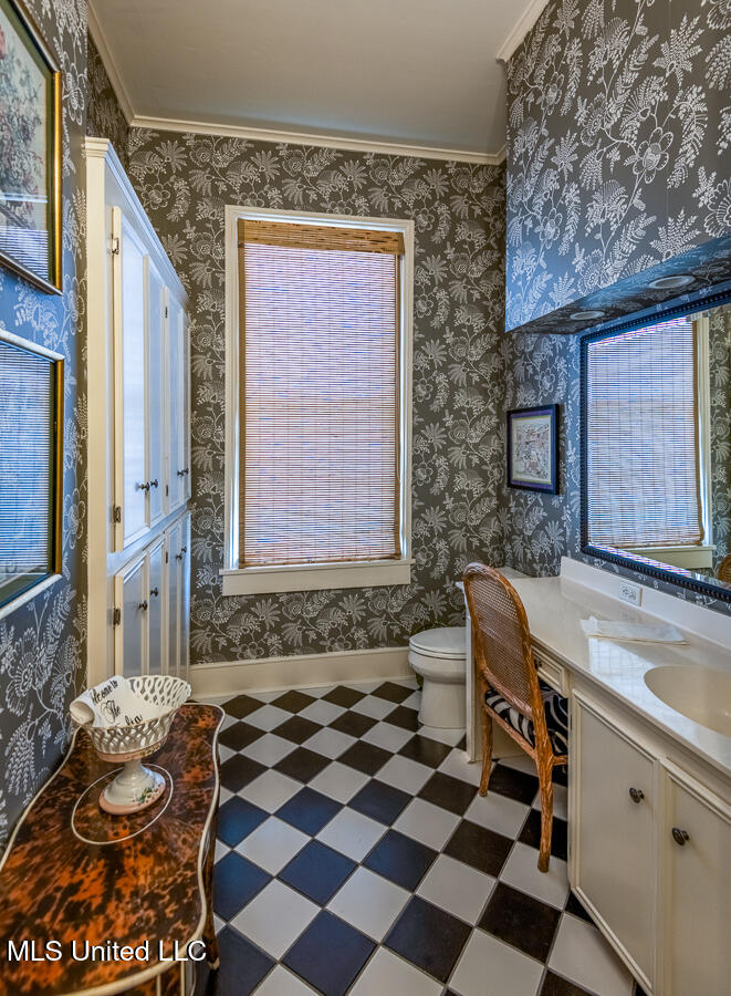 706 State Street Property Photo 37
