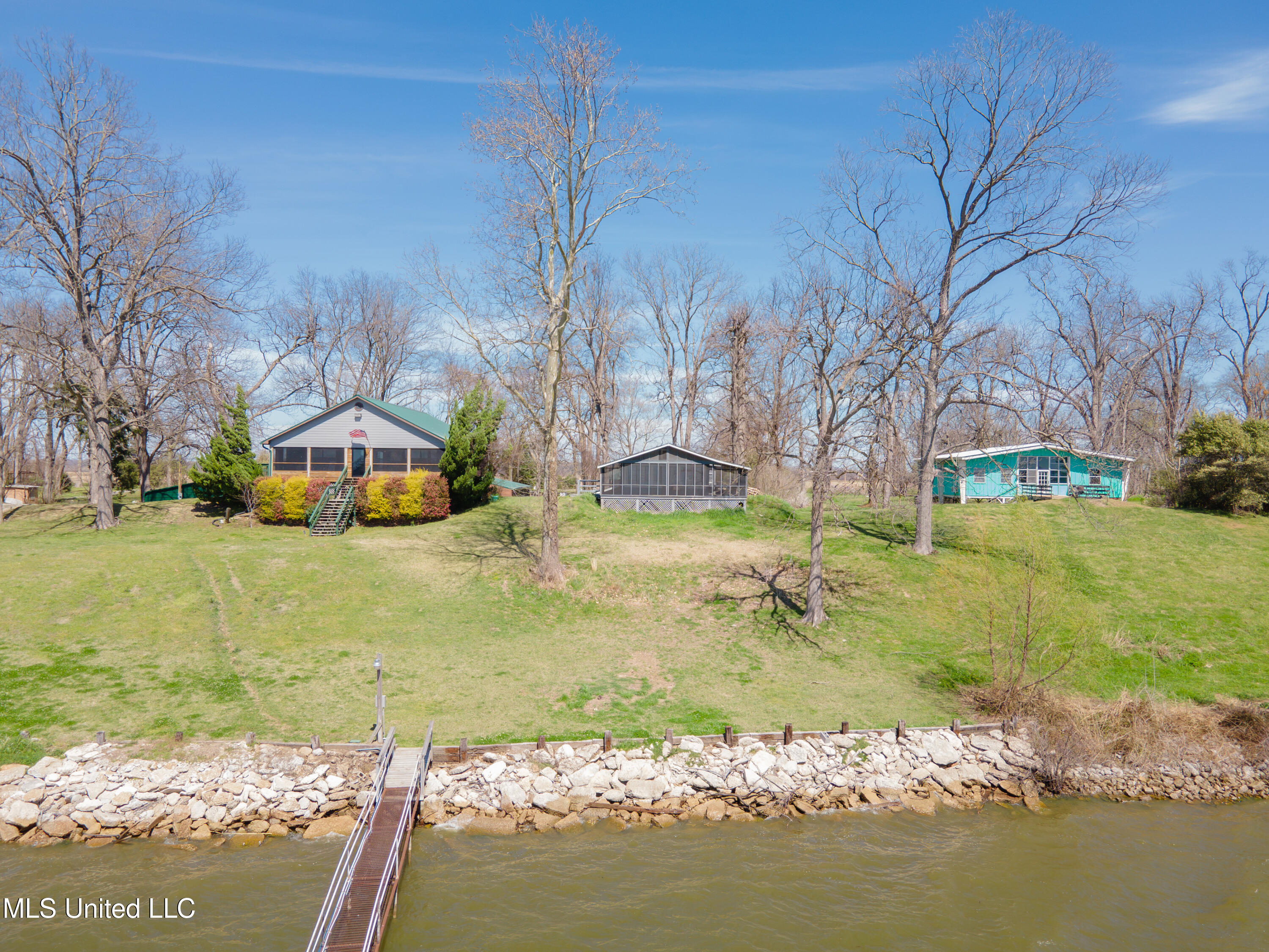 95 Nesting Site Property Photo 2
